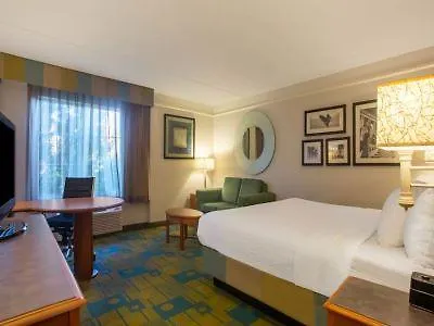 Hotel La Quinta By Wyndham Charlotte Airport South 3*,